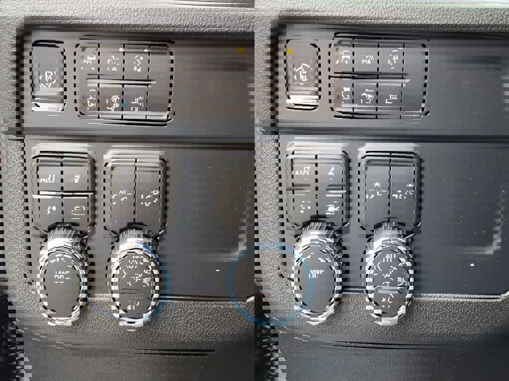 New 2026 Chevrolet Suburban Premier image 19