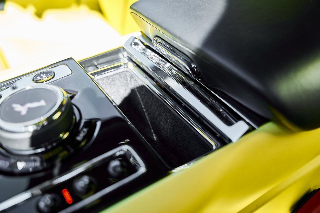 Used 2022 Rolls-Royce Cullinan Black Badge w/ Dark Exterior Package image 71