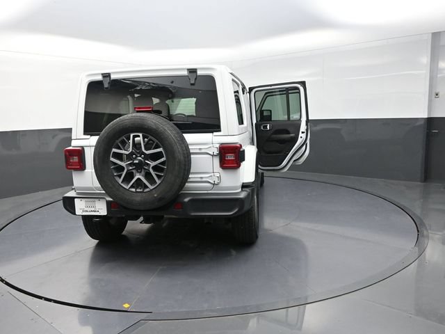 Used 2024 Jeep Wrangler Unlimited Sahara AWD/4WD image 34