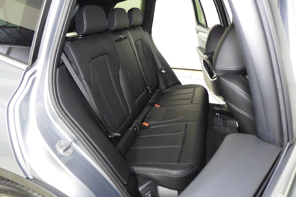 Used 2024 BMW X3 sDrive30i w/ Premium Package RWD image 20