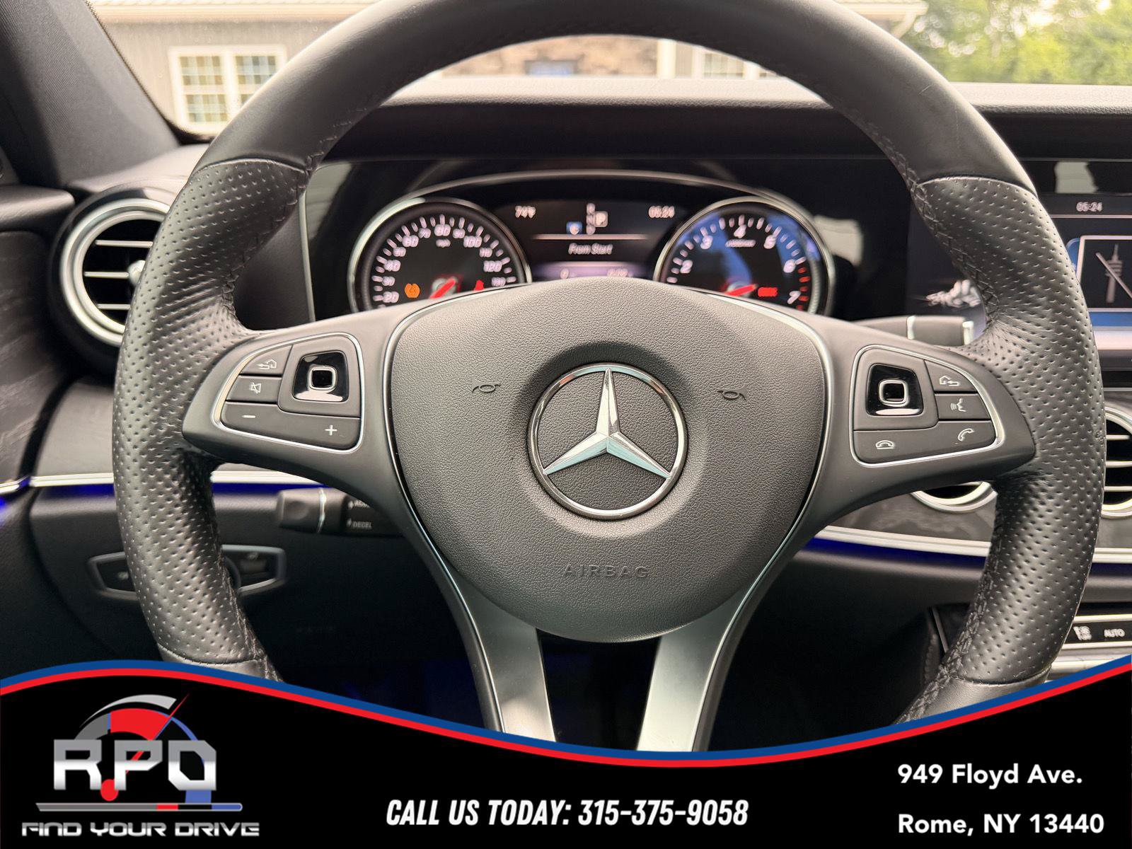 Used 2017 Mercedes-Benz E 300 4MATIC image 19