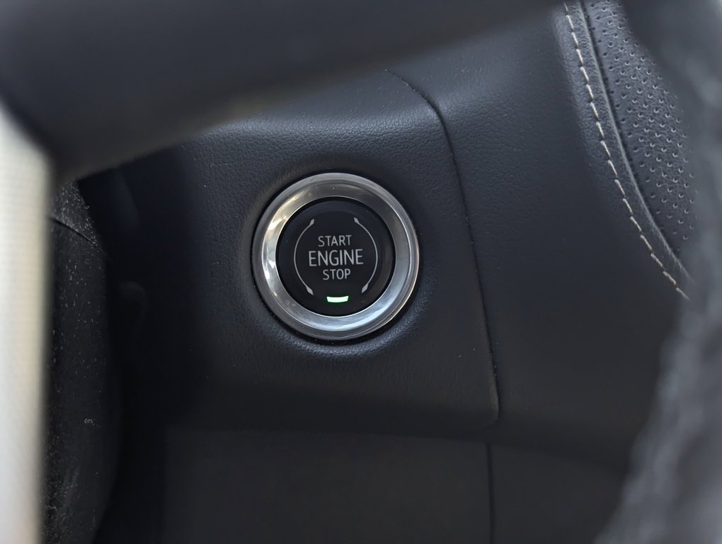 Used 2021 GMC Yukon XL SLT image 31