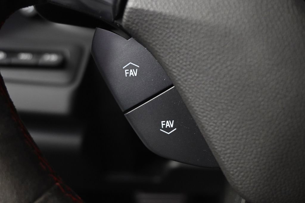 Used 2021 Chevrolet Camaro ZL1 image 42