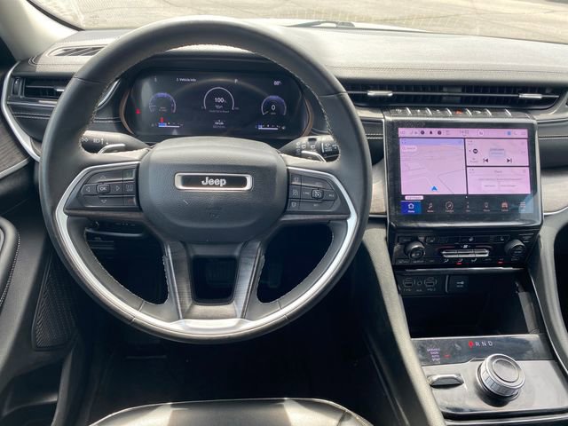 Used 2023 Jeep Grand Cherokee Limited AWD/4WD image 7