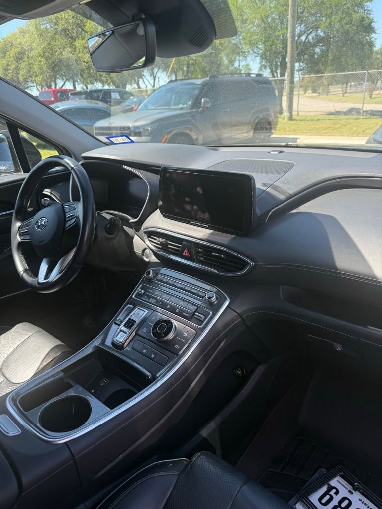 Used 2021 Hyundai Santa Fe SEL Premium image 3