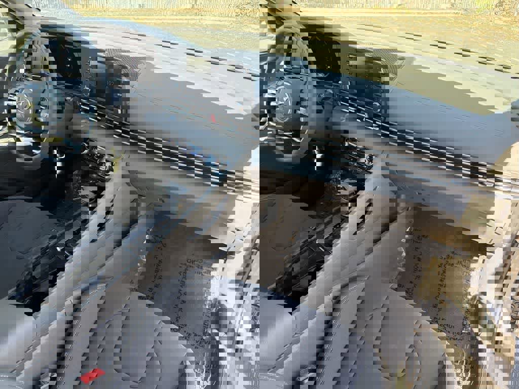 Used 2023 Hyundai Elantra SEL w/ Cargo Package image 40