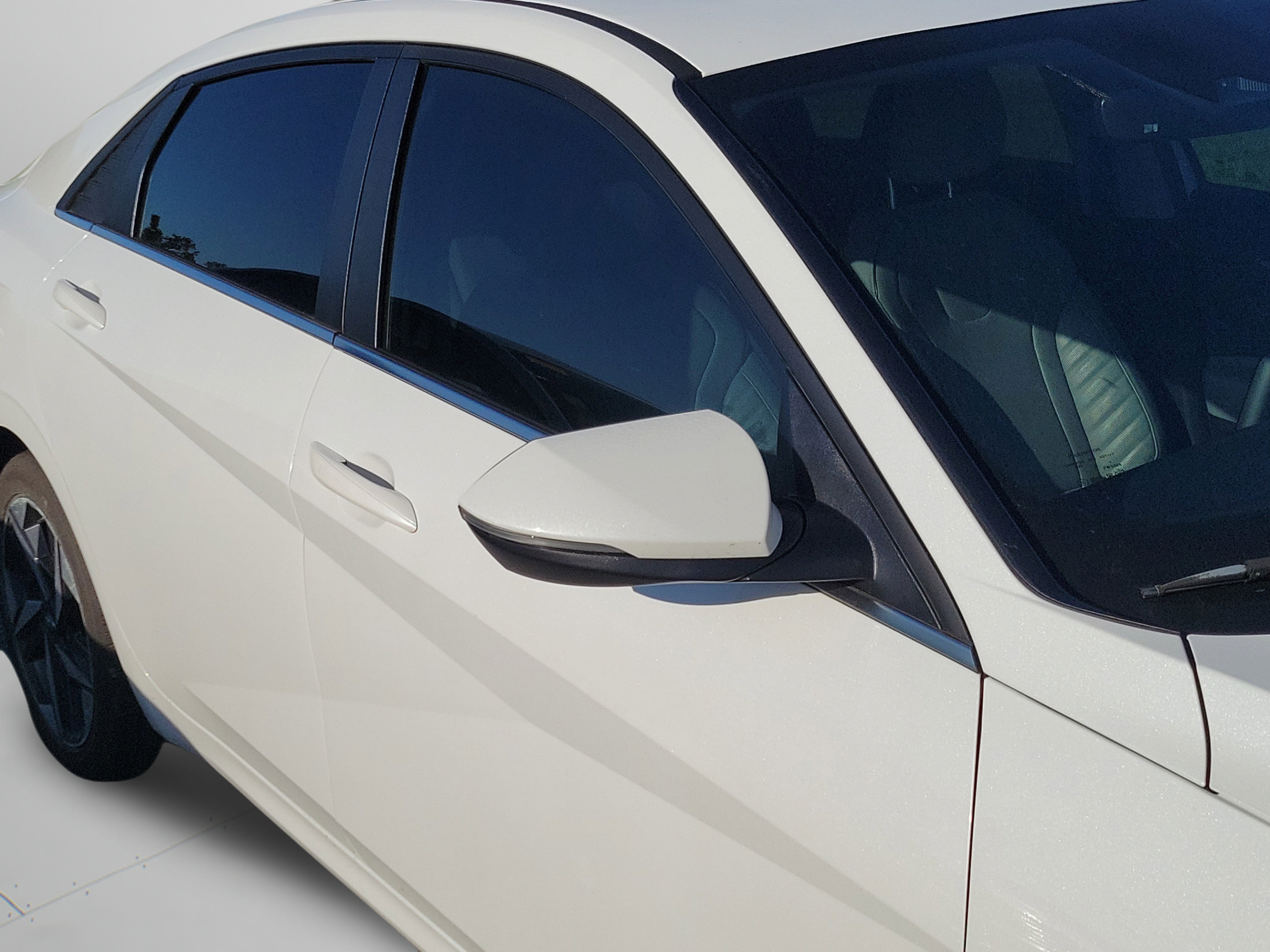 Used 2022 Hyundai Elantra Limited FWD image 15