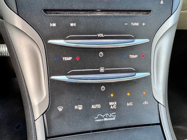 Used 2014 Lincoln MKZ Hybrid w/ Equipment Group 201A Select FWD image 44