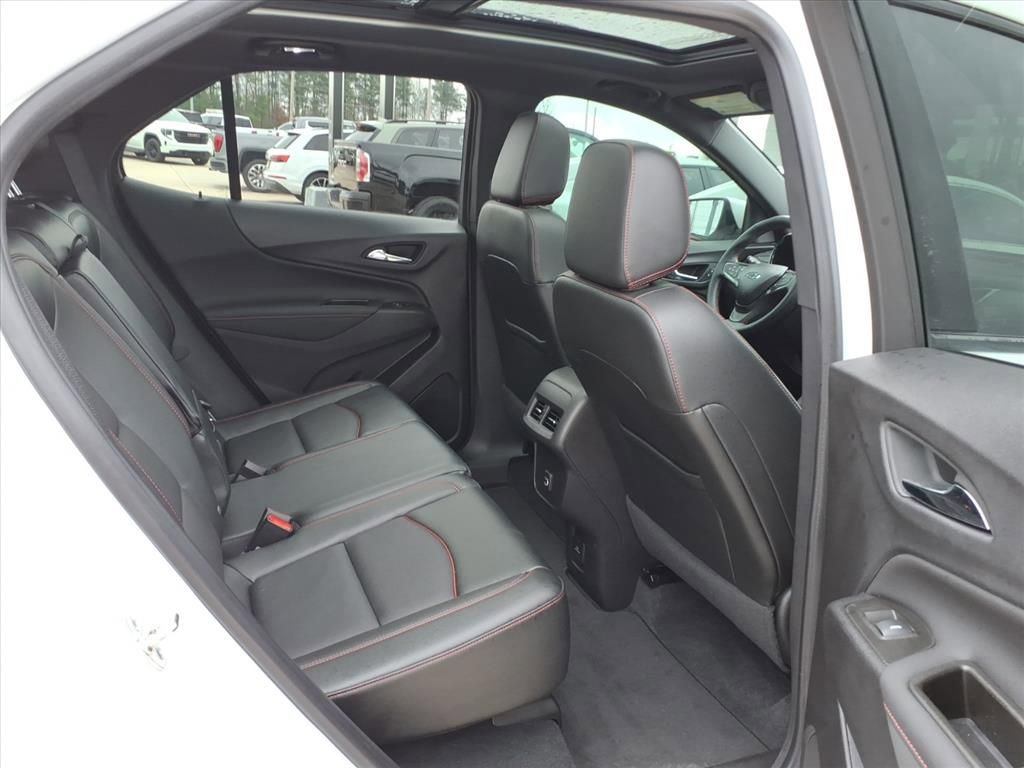 Used 2024 Chevrolet Equinox RS w/ RS Leather Package image 12