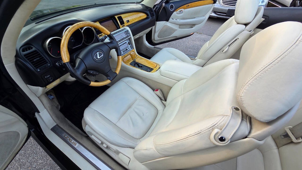 Used 2003 Lexus SC 430 Convertible RWD image 27