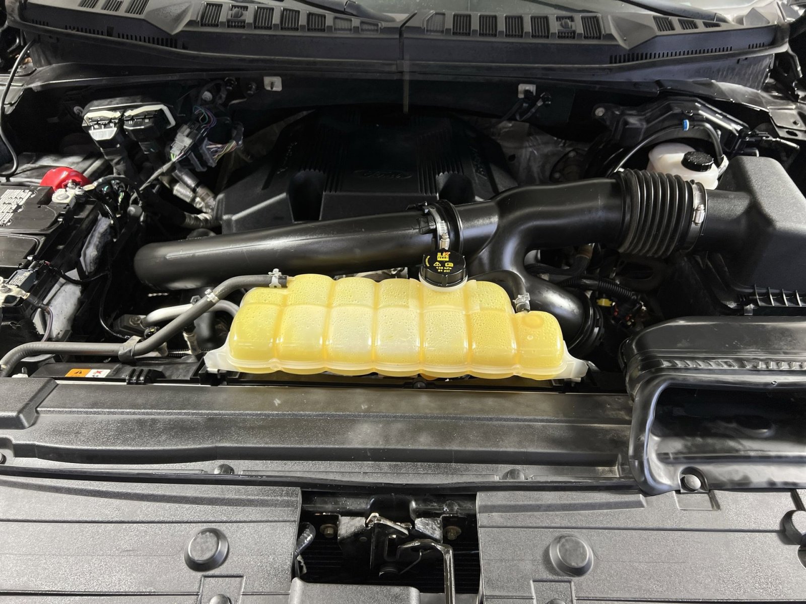 Used 2019 Ford F150 Lariat w/ Equipment Group 502A Luxury image 25