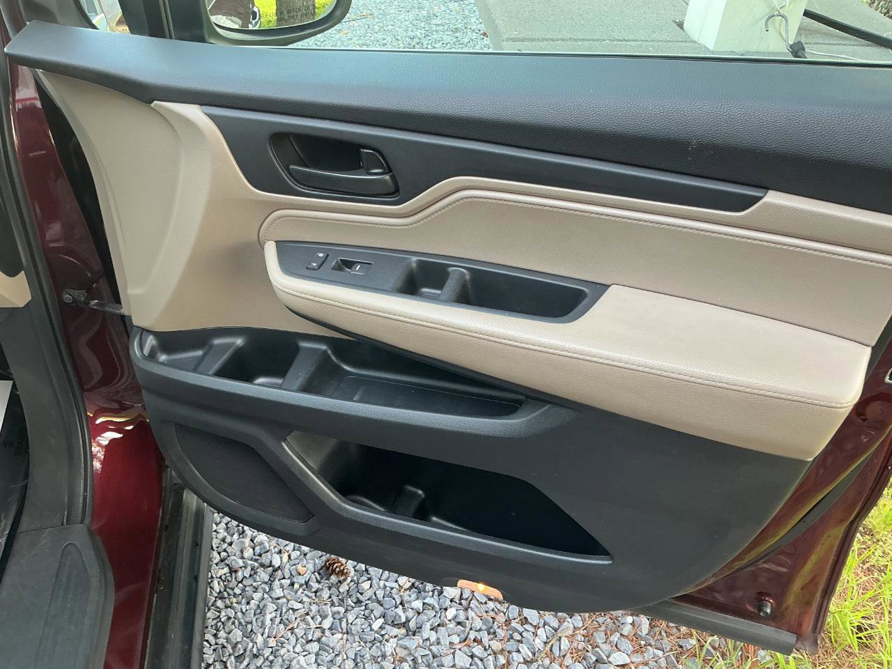 Used 2019 Honda Odyssey EX image 19
