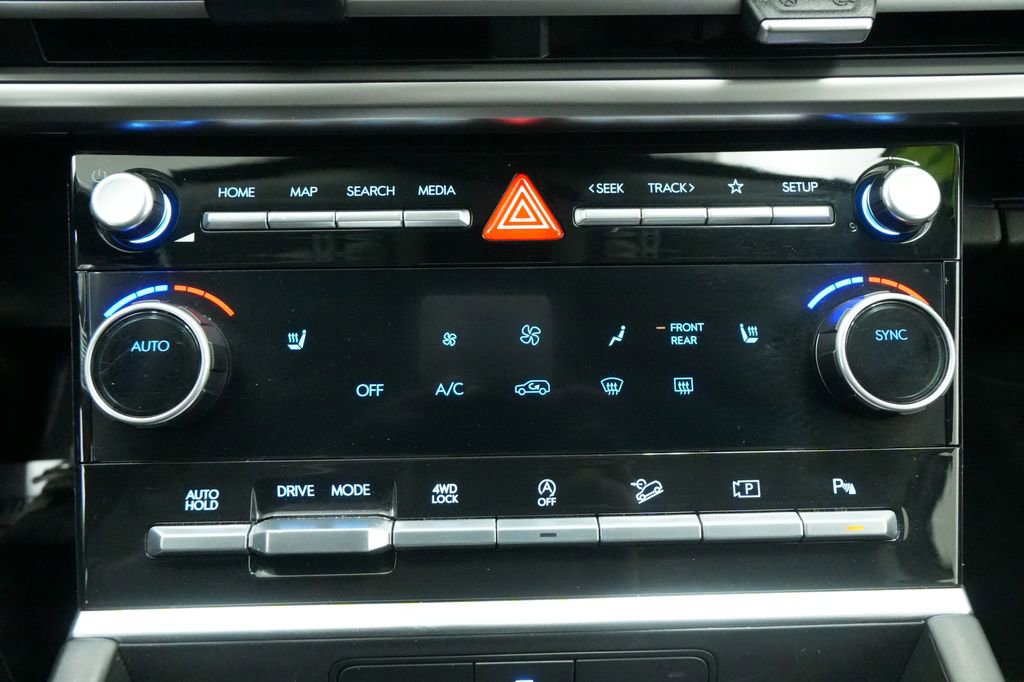 Used 2024 Hyundai Santa Fe SEL AWD/4WD image 35