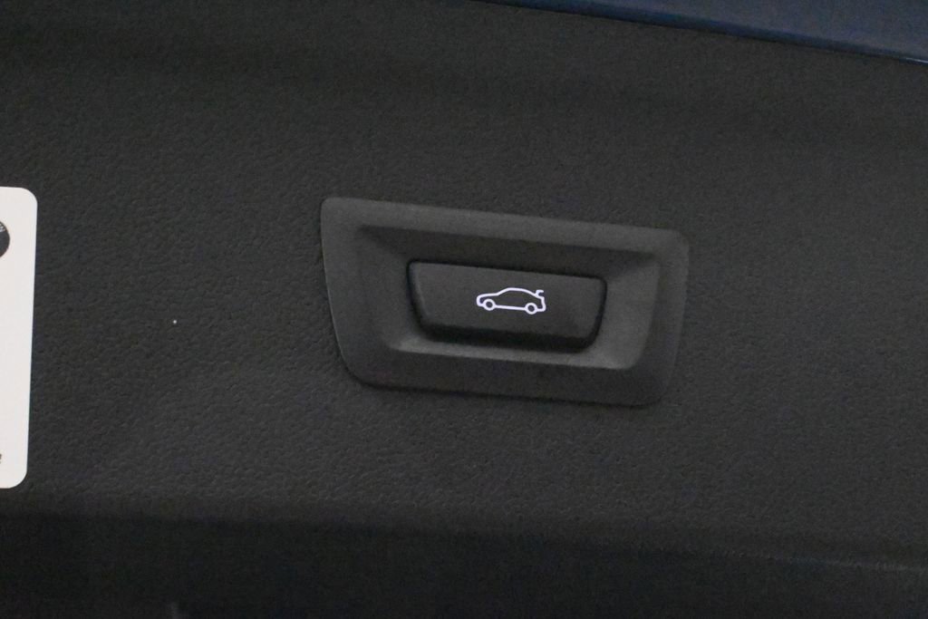 Used 2026 BMW iX xDrive45 image 36