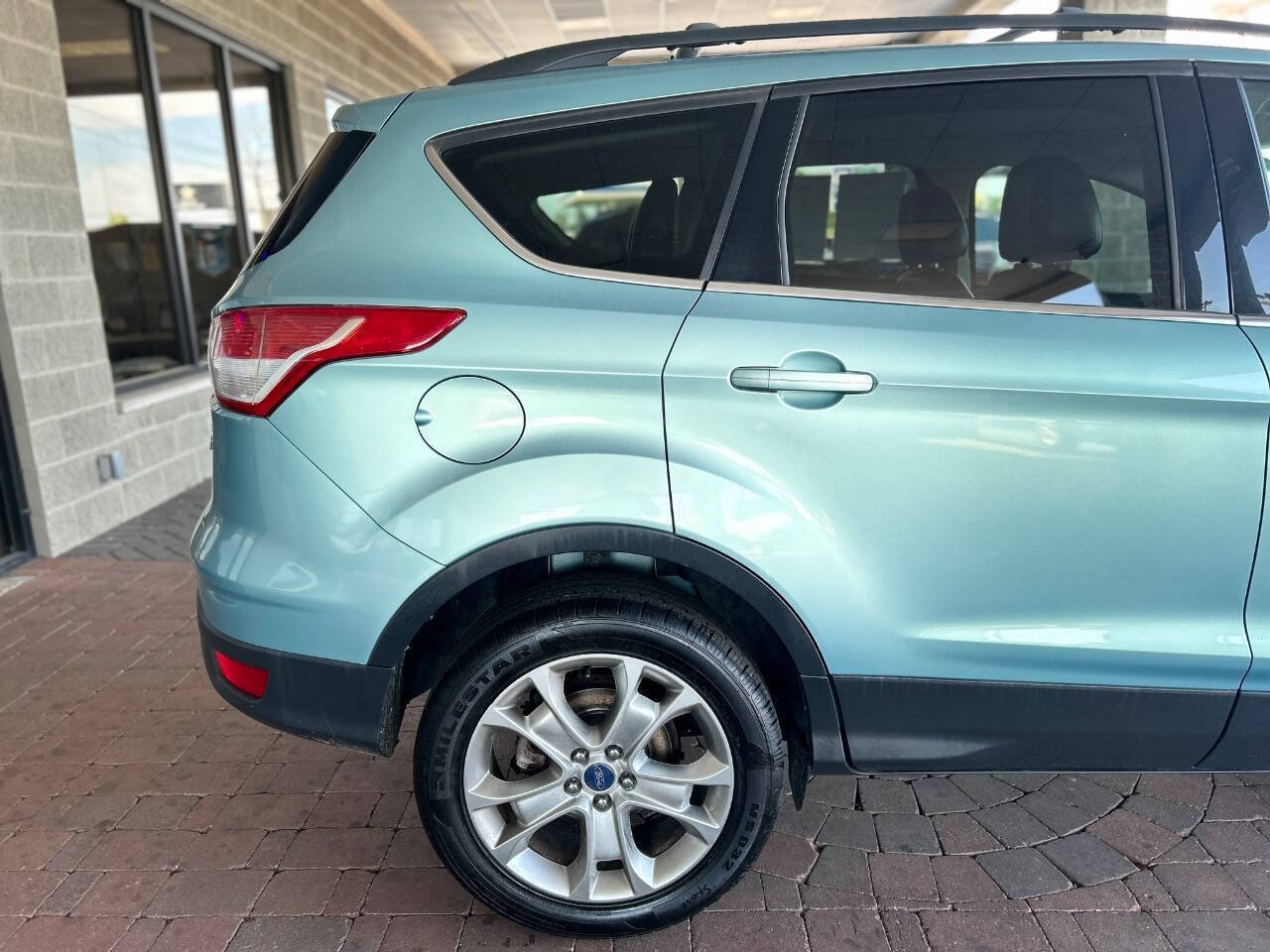 Used 2013 Ford Escape SEL FWD image 18