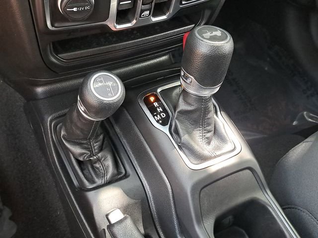 Used 2023 Jeep Wrangler Sport S image 30