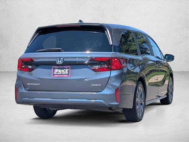 Used 2025 Honda Odyssey Touring image 5