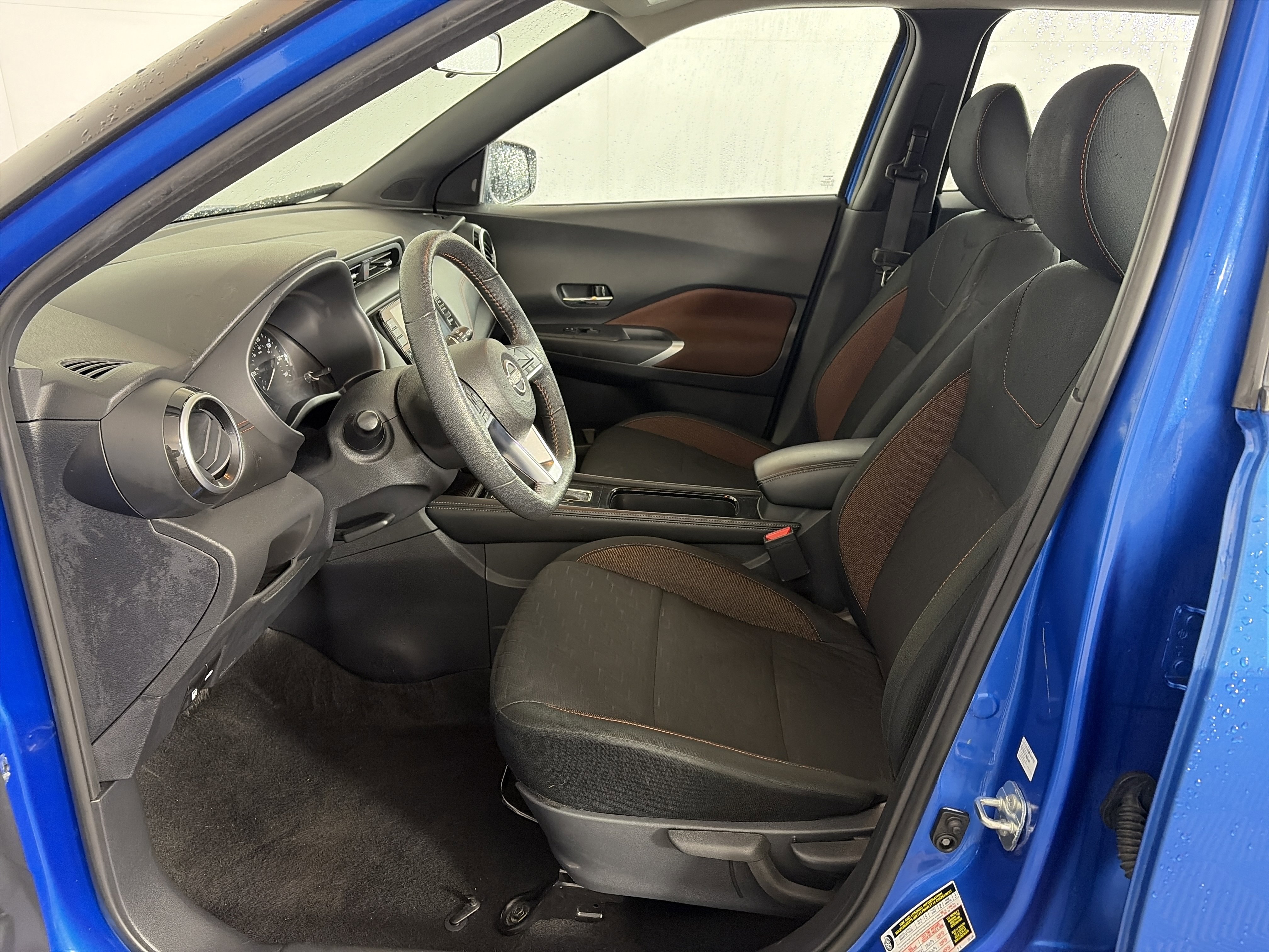 Used 2024 Nissan Kicks SR image 6