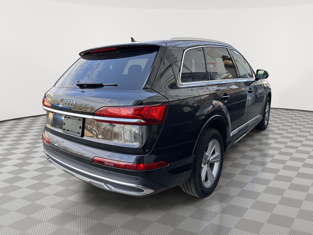 Used 2023 Audi Q7 2.0T Premium w/ Convenience Package image 3