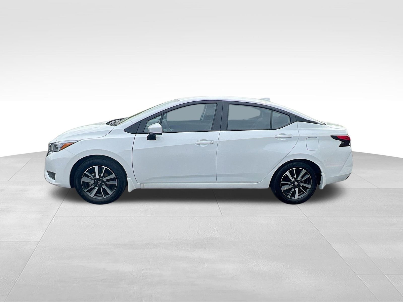 New 2025 Nissan Versa SV w/ Trunk Package image 4