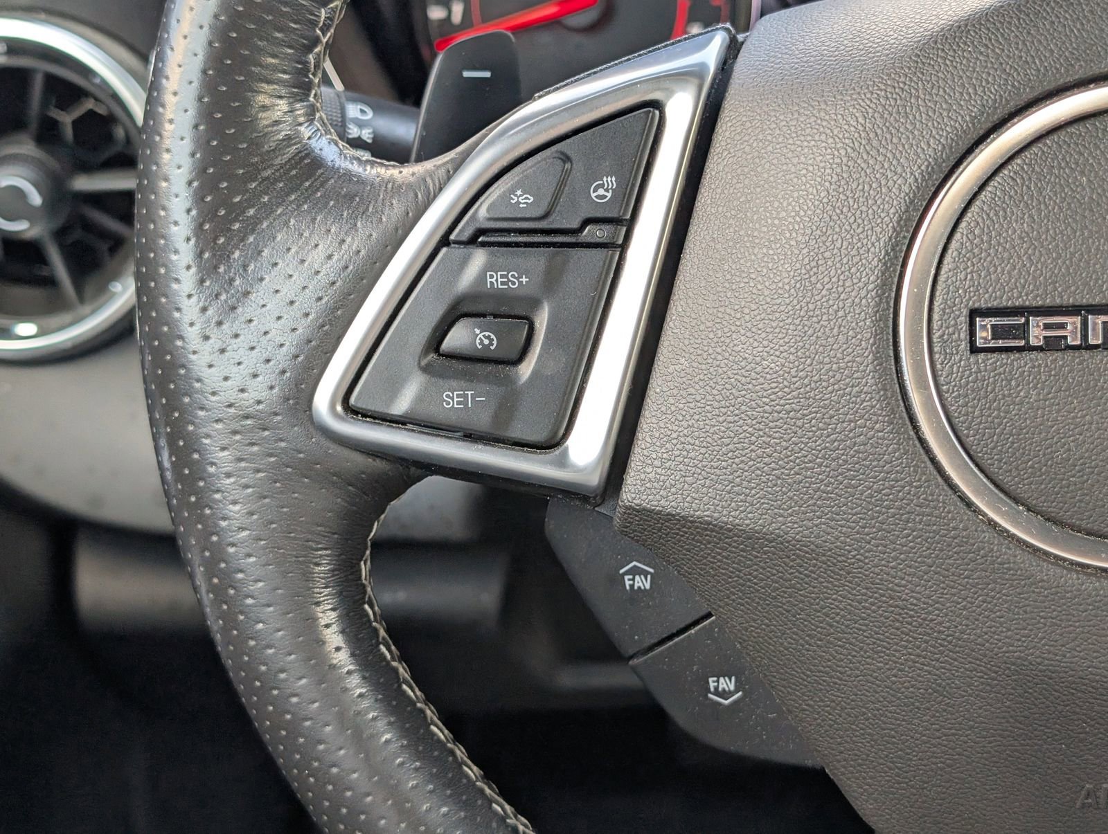 Used 2019 Chevrolet Camaro SS RWD image 12