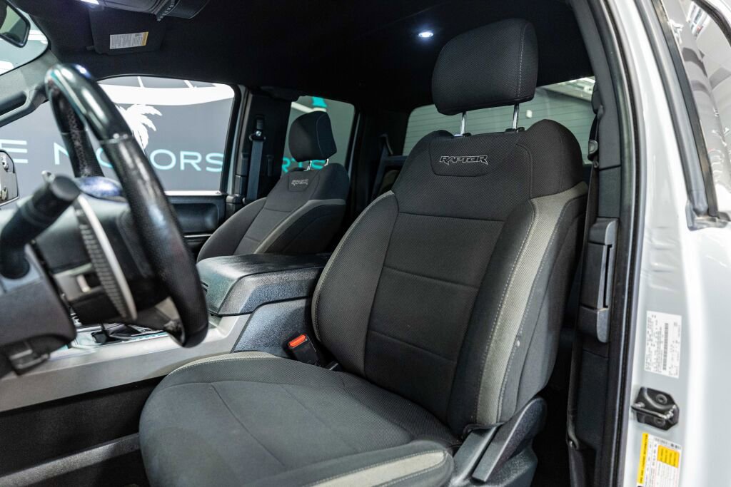 Used 2017 Ford F150 Raptor image 10