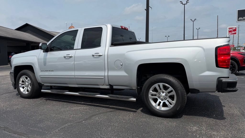 Used 2016 Chevrolet Silverado 1500 LT w/ Trailering Package RWD image 4