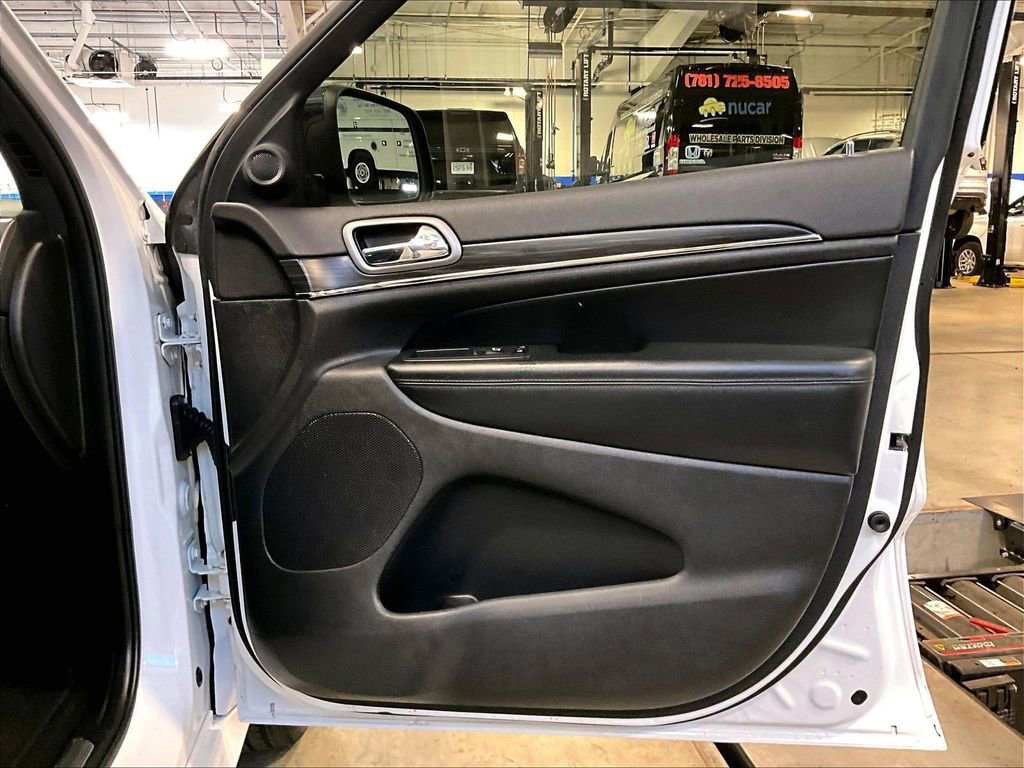 Used 2020 Jeep Grand Cherokee Limited X AWD/4WD image 12
