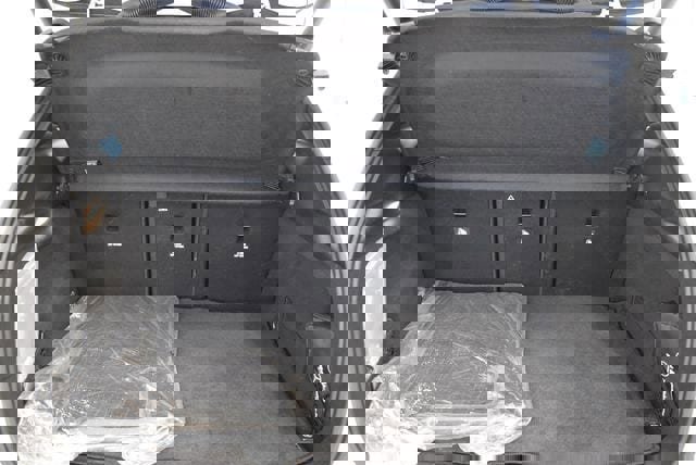 Used 2023 Mercedes-Benz GLA 250 4MATIC w/ Premium Package image 16