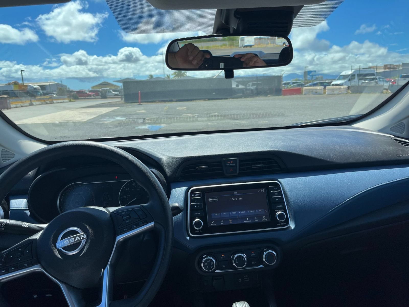 Used 2025 Nissan Versa SV FWD image 27