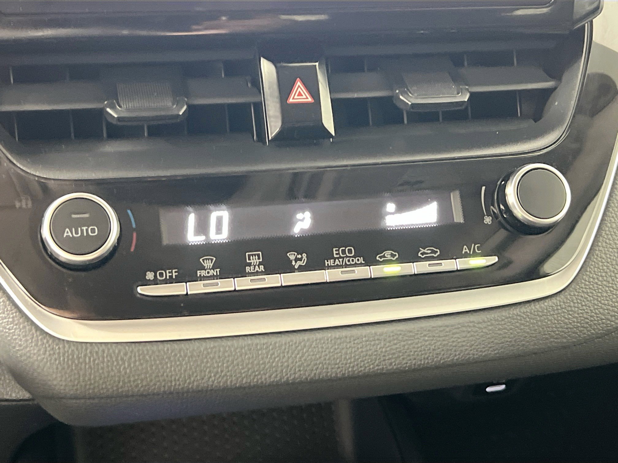 Used 2024 Toyota Corolla LE FWD image 25