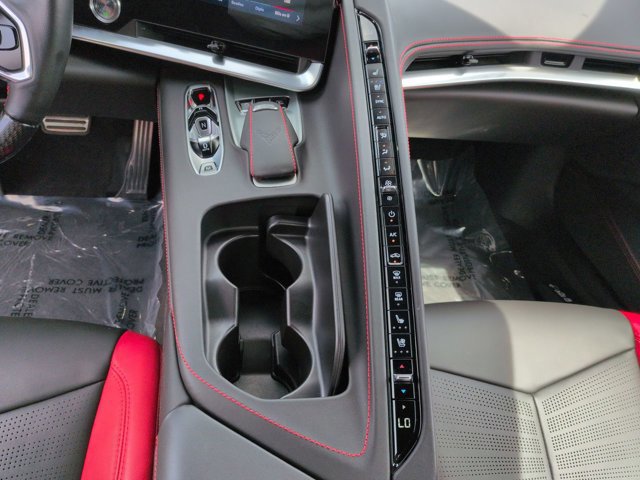 Used 2025 Chevrolet Corvette Z06 RWD image 18