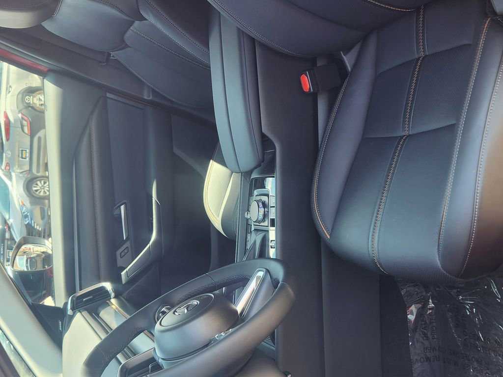 Used 2025 MAZDA CX-50 AWD 2.5 Hybrid w/ Premium Pkg image 13