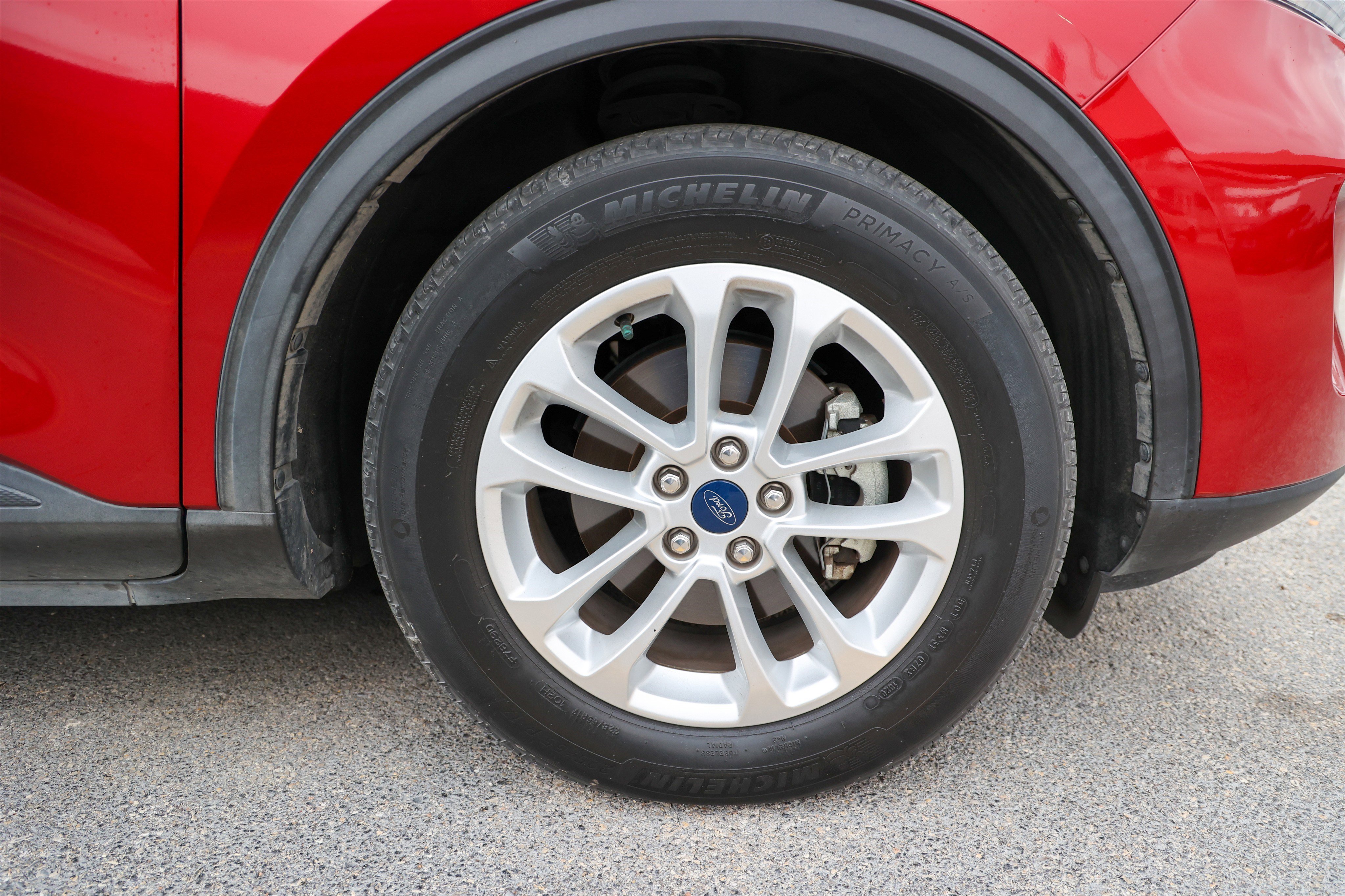 Used 2020 Ford Escape SE image 14