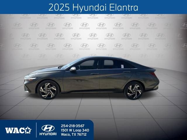 Used 2025 Hyundai Elantra SEL image 1