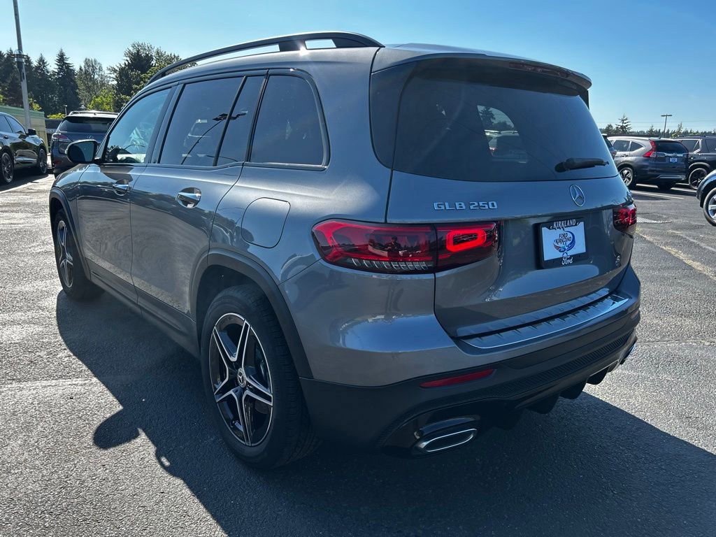 Used 2023 Mercedes-Benz GLB 250 4MATIC image 5