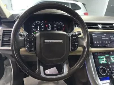 Used 2018 Land Rover Range Rover Sport HSE AWD/4WD image 5
