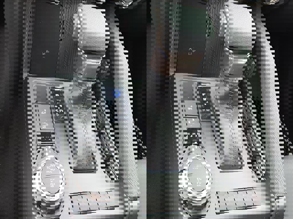 New 2025 Toyota Tacoma SR5 image 17