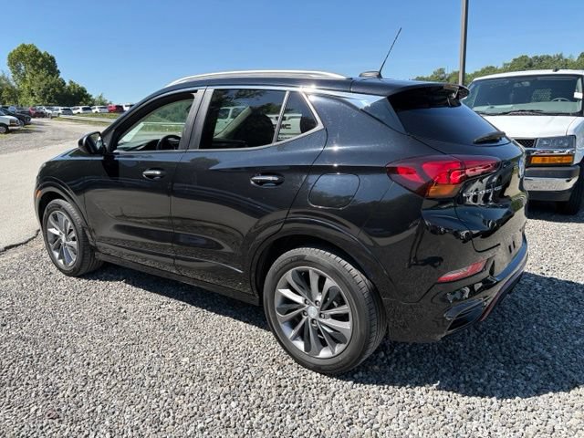 Used 2023 Buick Encore GX Select w/ Experience Buick Package FWD image 3