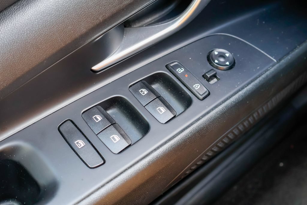 Used 2024 Hyundai Elantra SEL FWD image 16