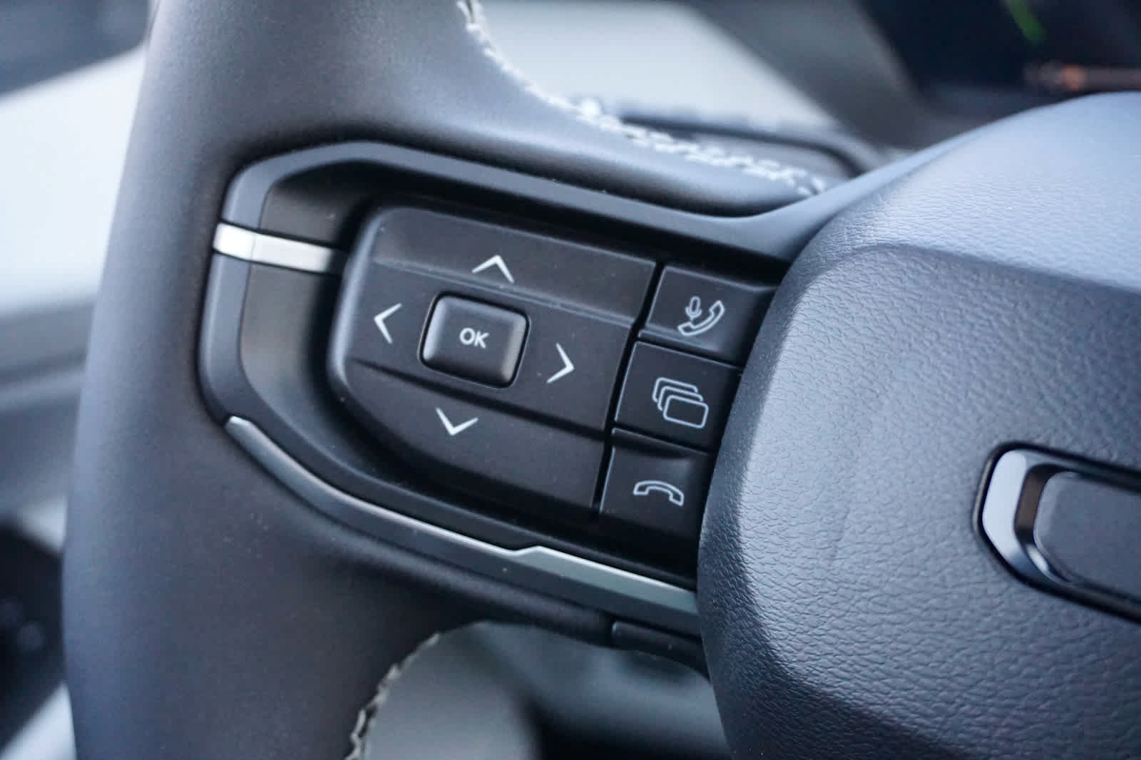 New 2026 Jeep Cherokee Laredo AWD/4WD image 19