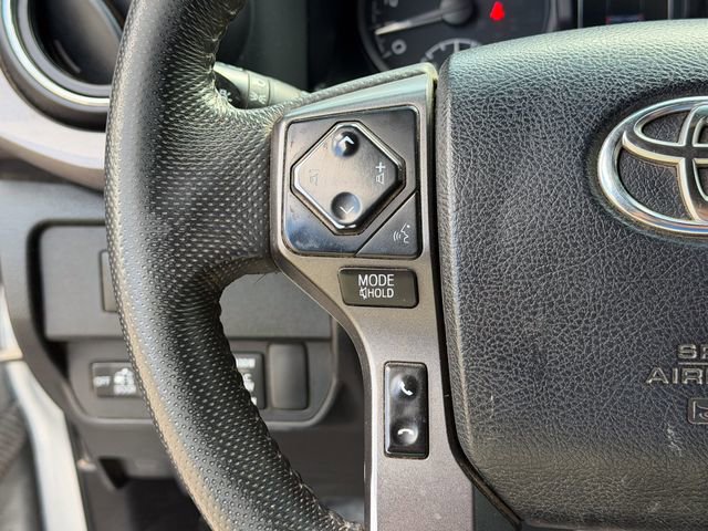 Used 2023 Toyota Tacoma TRD Sport w/ Technology Package image 10