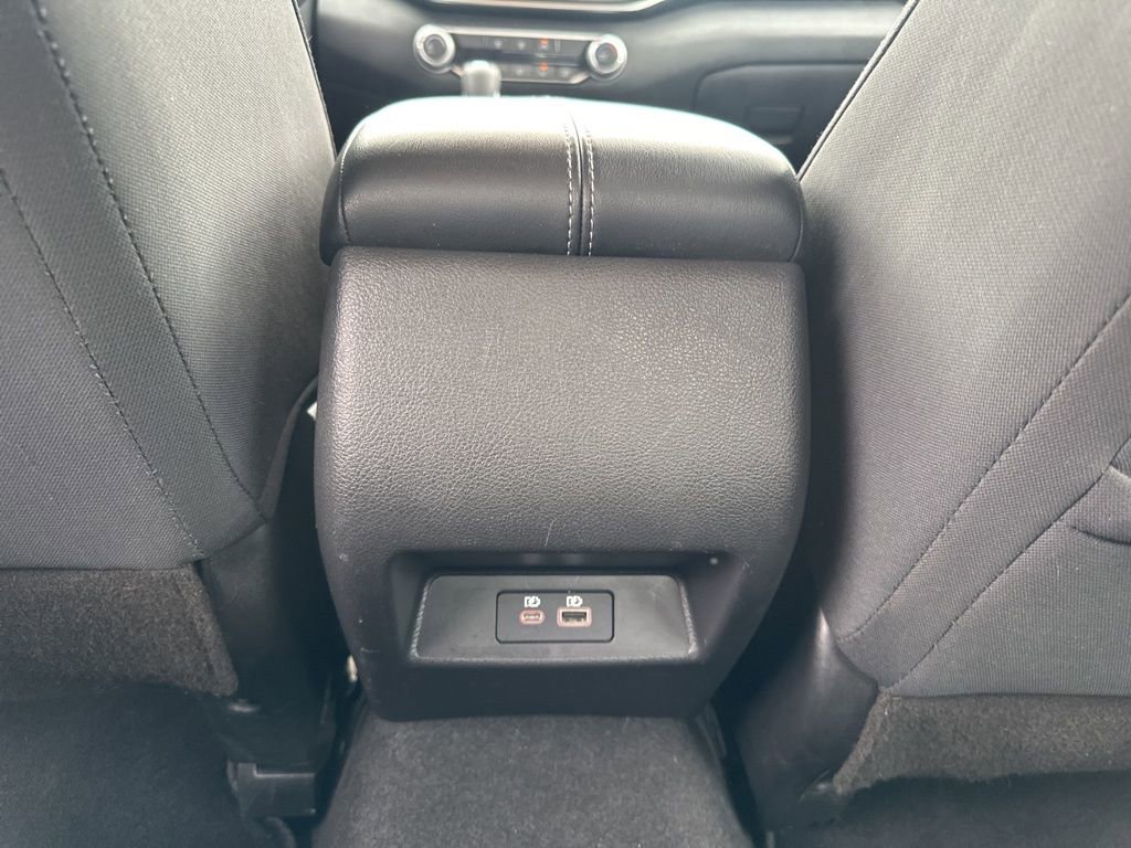 Used 2024 Nissan Altima 2.5 SV FWD image 18