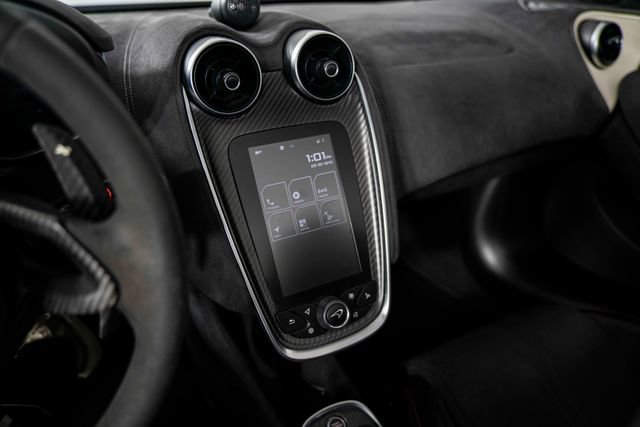 Used 2020 McLaren 600LT Spider RWD image 19