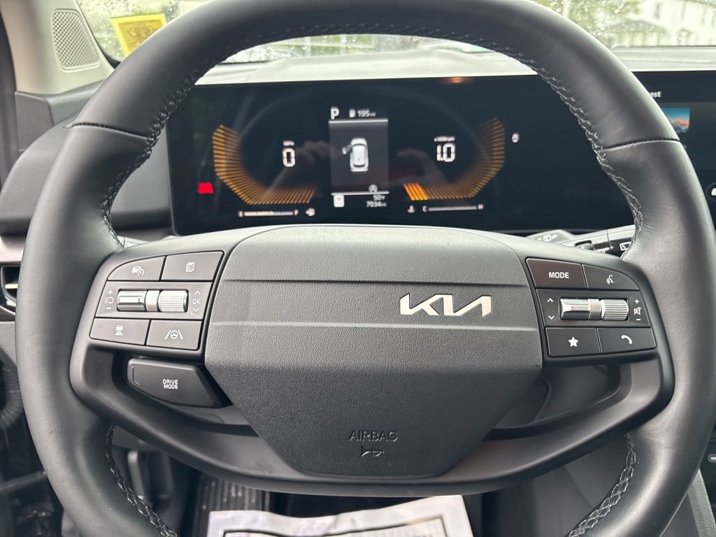 Certified 2026 Kia Sportage EX FWD image 28