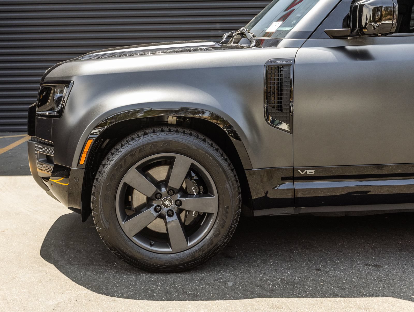 Used 2024 Land Rover Defender 110 Carpathian Edition AWD/4WD image 21