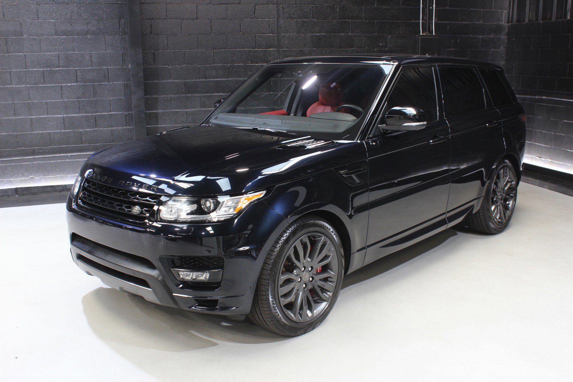 Used 2017 Land Rover Range Rover Sport Autobiography image 4