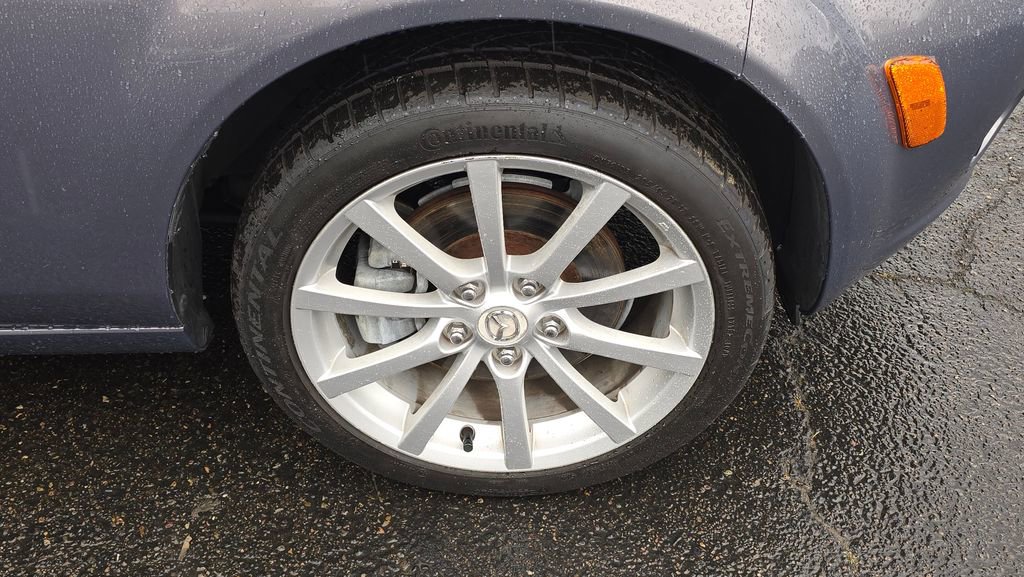 Used 2007 MAZDA MX-5 Miata Grand Touring w/ Premium Pkg image 9