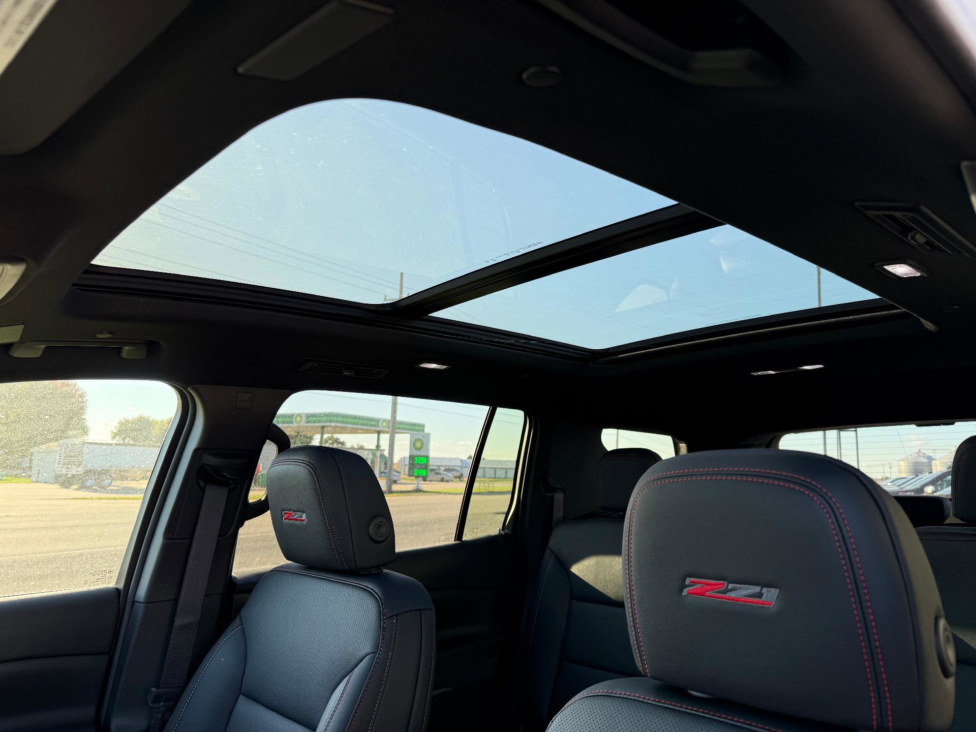New 2026 Chevrolet Traverse Z71 image 14