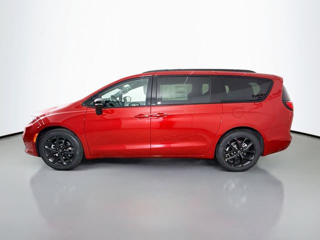 New 2026 Chrysler Pacifica Select w/ S Appearance Package FWD image 4